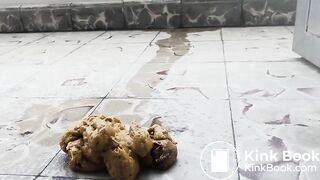 SCAT - Sexy girls Pooping 42