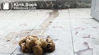 SCAT - Sexy girls Pooping 42