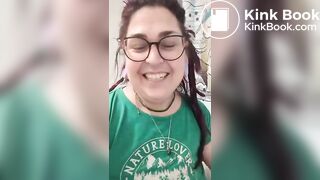 BBW Milf Taking a shit for me