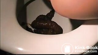 SCAT - Sexy girls Pooping 43