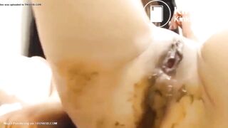 SCAT - Sexy girls Pooping 43