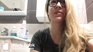 SCAT - Sexy girls Pooping 43
