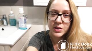 SCAT - Sexy girls Pooping 43