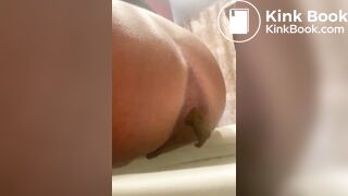 SCAT - Sexy girls Pooping 44