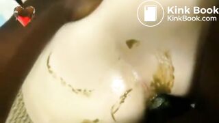 SCAT - Sexy girls Pooping 47