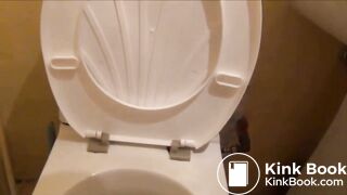 SCAT - Sexy girls Pooping 44