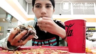 She eats a scat burger