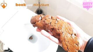 ASMR squat log floor