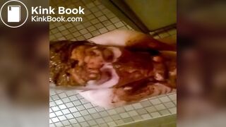 Skinny daughter with shit and piss.