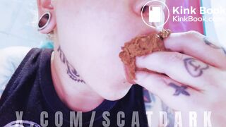 Getting out my shit with octopus dildo @scatdark