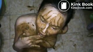 Chinese scat slut eating his shit