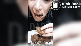 Eating poop @lamiadark_