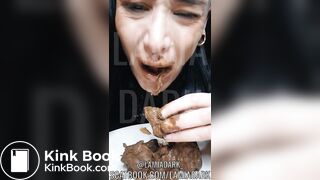Eating poop @lamiadark_