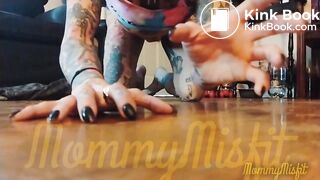 Everybody's favorite naughty scat mistress has bee