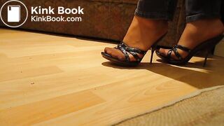 pantyhose high heels asian feet 2