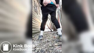 Jogger Girl Takes A Fat Steamy Shit