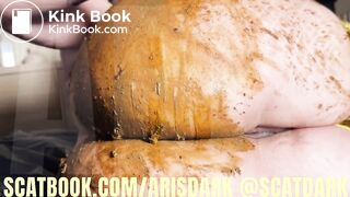 Dirty at the bed @scatdark