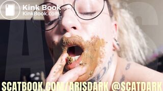 Dirty at the bed @scatdark