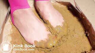 sexy chinese feet full of scat in pantyhose