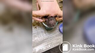 She loves cowshit! Vol met die bek in de mest!