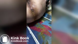 Girl ejecting shit with her ass