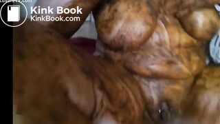 Chubby scat curious babe smears fresh shit all ove