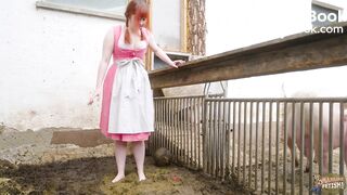 Climax in Pig shit on the farm