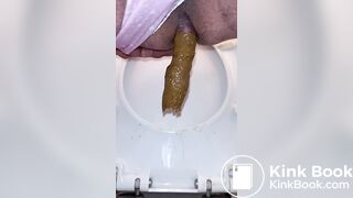 Poop in slo-mo