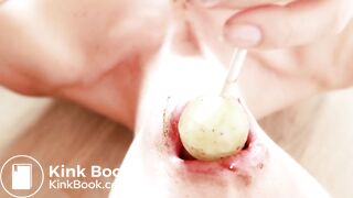 Pretty Woman Pooping