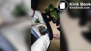 Hundescheiße naschen