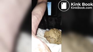 Hundescheiße naschen