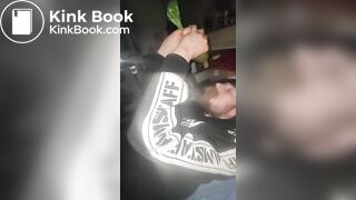 Hundescheiße in meinen Mund stopfen