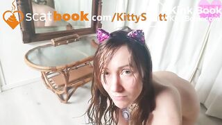 Kitty clumsy table log