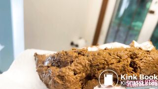 Thick Ass Trans BBW Twerks Out Shit