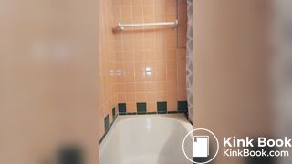 Female toilet slave message me I need you