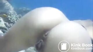 Poo Underwater (with some lovely music)