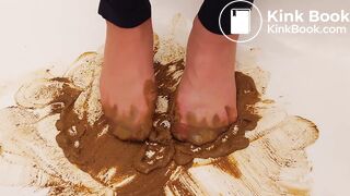 sexy asian milf nyloned feet dogo scat dirty 1