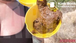 Poop-filled holidays @scatdark