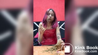 Sexy Latina shit eater loves scat