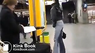 PPG - Dany subway jeans wetting