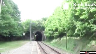 Il treno lo perdi,il cazzo lo prendi