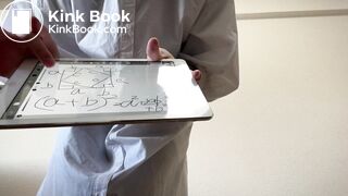 の授業中におしっこが行きたくなり必死に我慢し、人気がないところで、、、