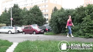 Desperate girls are pissing in front of their neighbours house