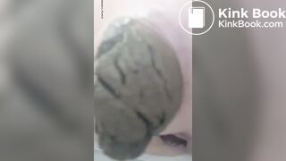 Girl pooping on toilet - video 338