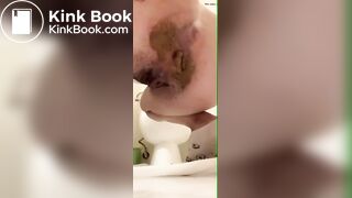 Messy ass girl shits creamy bomb