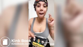 Ebony shits in chip bag