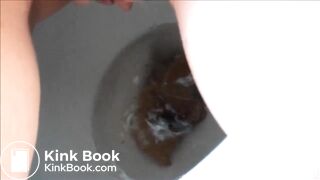Girl pooping on toilet - video 328