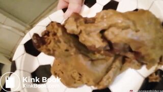 Shitting in a plate - video 2