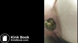 COMPILATION OF GIRLS PUSHING BIG HARD TURDS ON TOILET 2