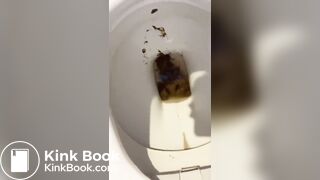 Girl pooping on toilet - video 329